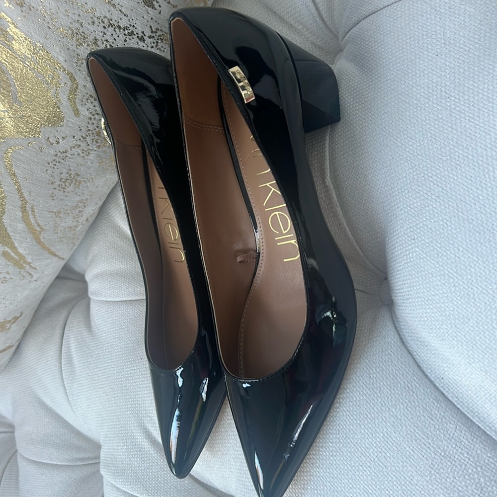 Very elegant Calvin Klein shoes new
